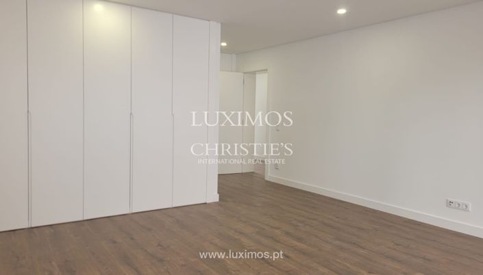 Image No.4-4 Bed Villa for sale