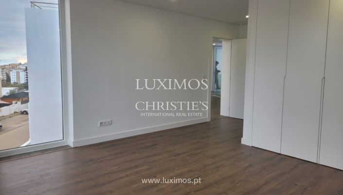 Image No.6-4 Bed Villa for sale