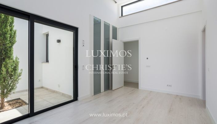 Image No.11-4 Bed Villa for sale