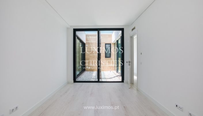 Image No.15-4 Bed Villa for sale