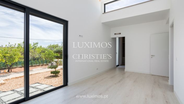 Image No.10-4 Bed Villa for sale