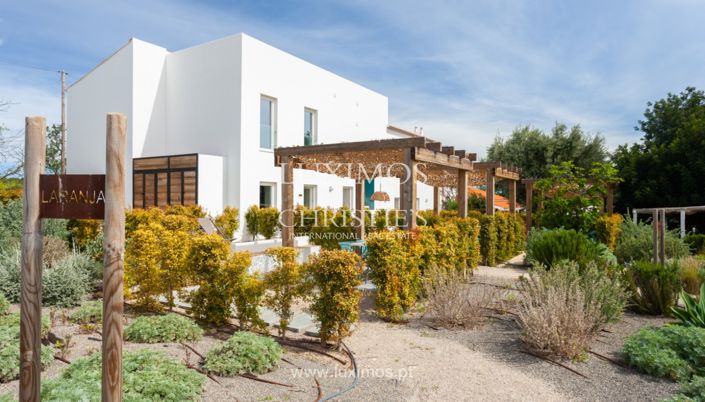 Image No.4-15 Bed Farmhouse for sale