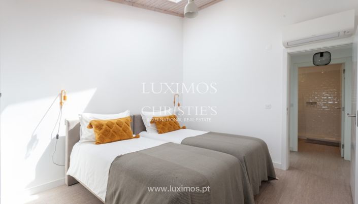 Image No.6-15 Bed Farmhouse for sale