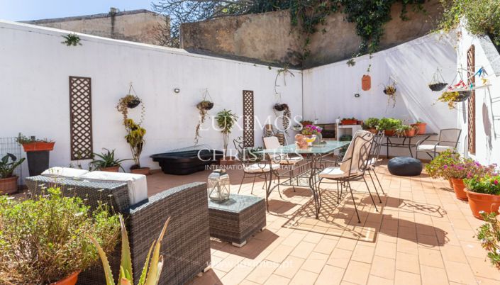 Image No.24-2 Bed Apartment for sale