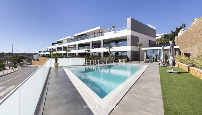 Image No.25-3 Bed Apartment for sale