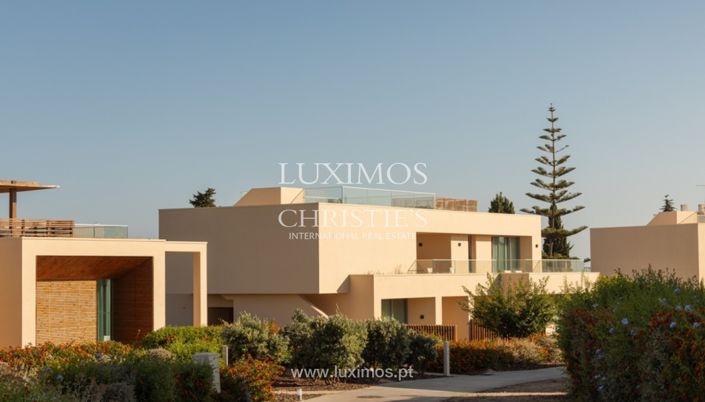 Image No.18-3 Bed Apartment for sale