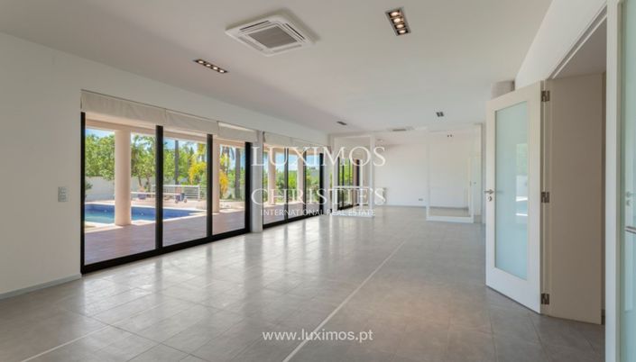 Image No.5-3 Bed Villa for sale