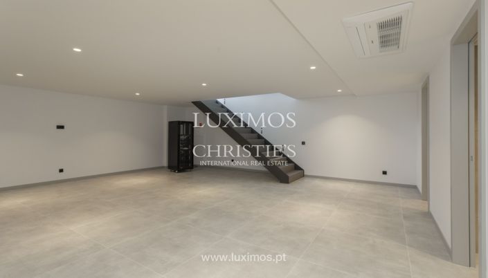 Image No.24-3 Bed Villa for sale