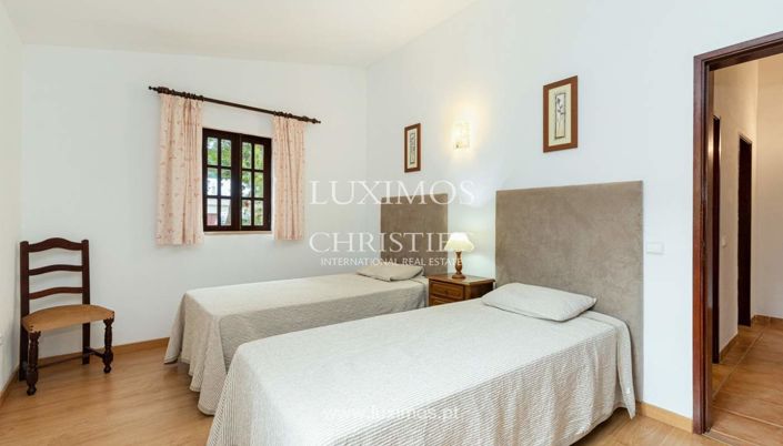 Image No.24-7 Bed Commercial for sale