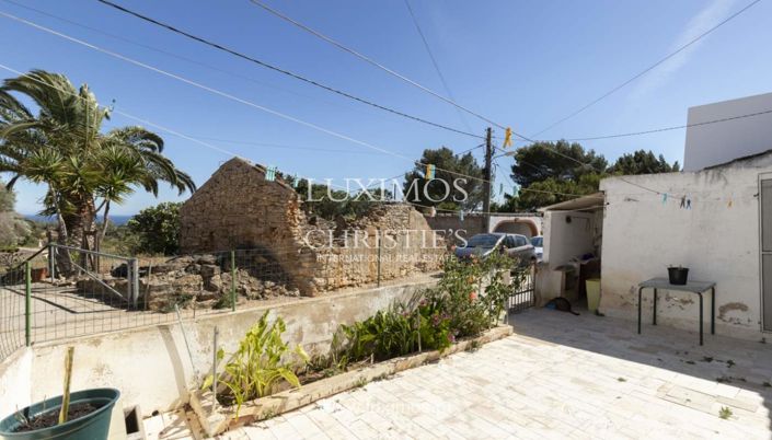 Image No.19-3 Bed Villa for sale