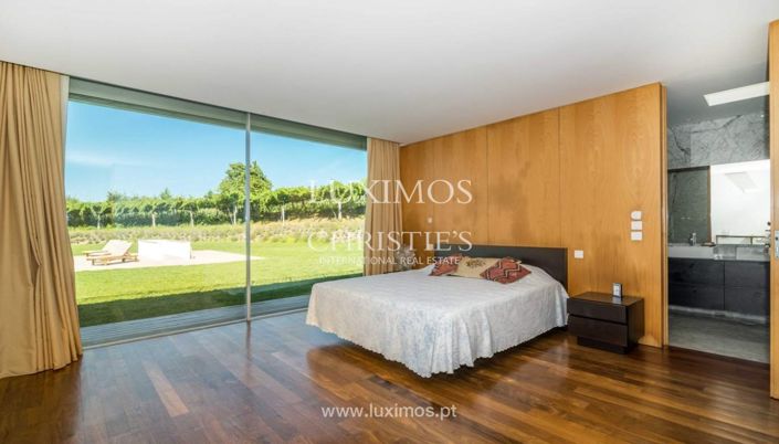 Image No.15-4 Bed Farmhouse for sale