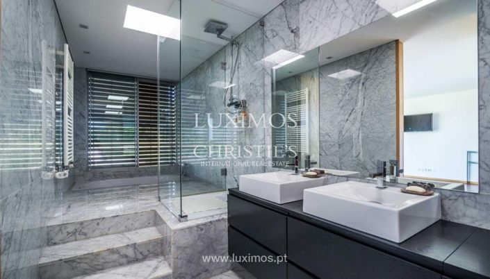 Image No.17-4 Bed Farmhouse for sale