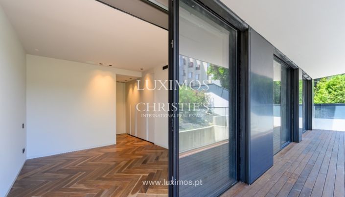 Image No.15-4 Bed Apartment for sale