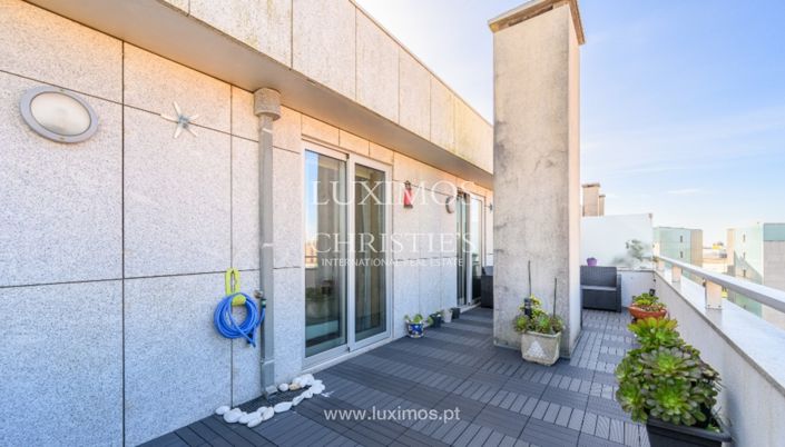 Image No.25-2 Bed Apartment for sale