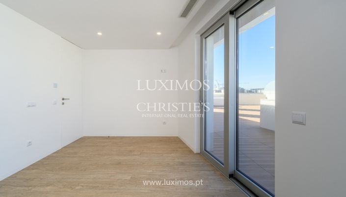 Image No.17-3 Bed Apartment for sale