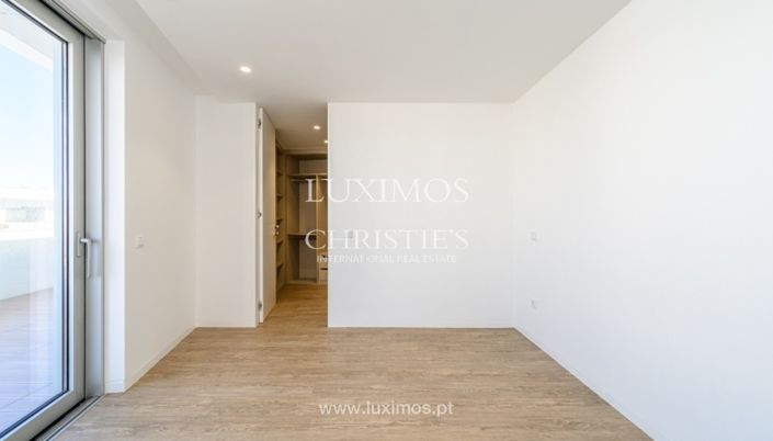 Image No.19-3 Bed Apartment for sale