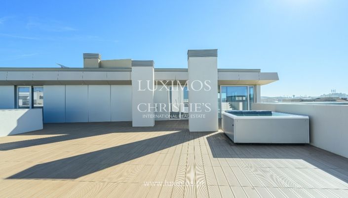 Image No.3-3 Bed Apartment for sale