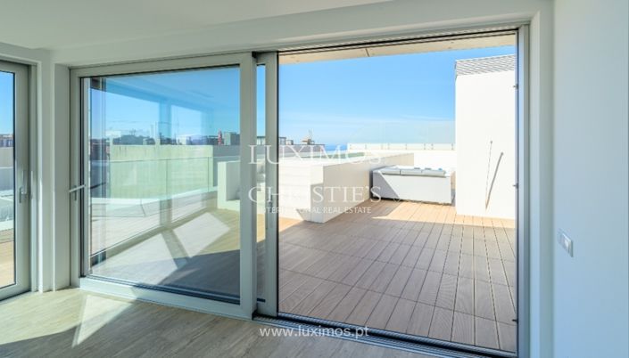 Image No.22-3 Bed Apartment for sale