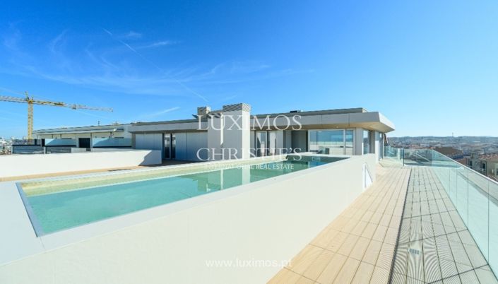 Image No.24-3 Bed Apartment for sale