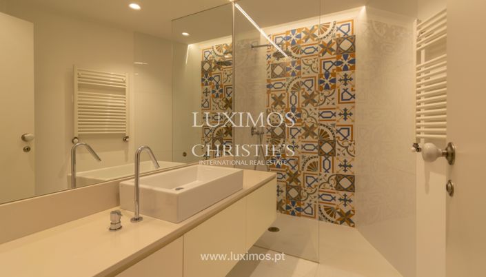 Image No.10-5 Bed Villa for sale