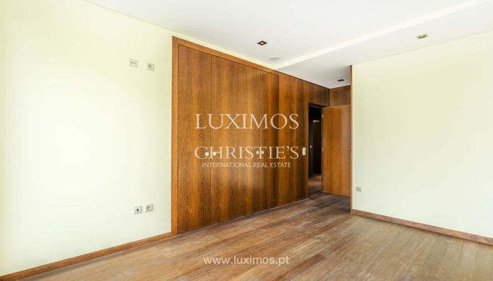 Image No.14-4 Bed Villa for sale