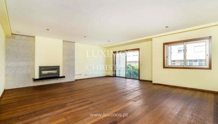 Image No.3-4 Bed Villa for sale