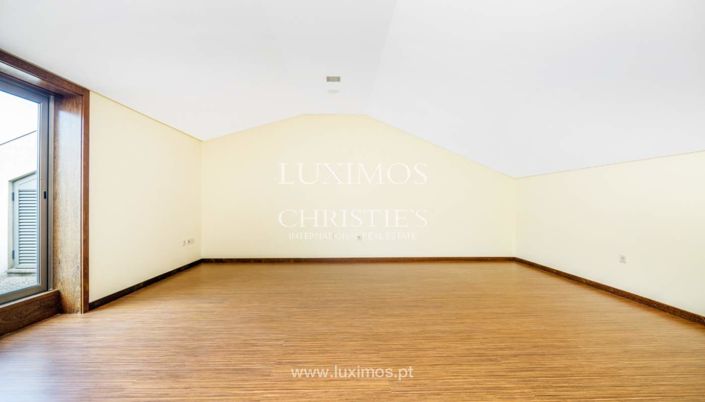 Image No.22-4 Bed Villa for sale