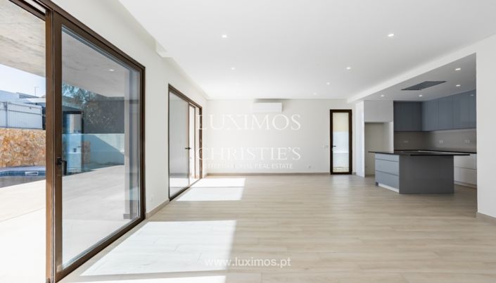 Image No.15-3 Bed Villa for sale