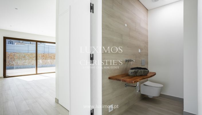 Image No.7-3 Bed Villa for sale