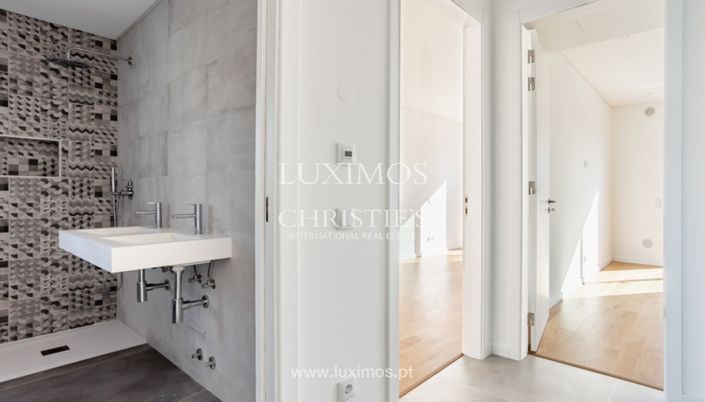 Image No.19-3 Bed Villa for sale