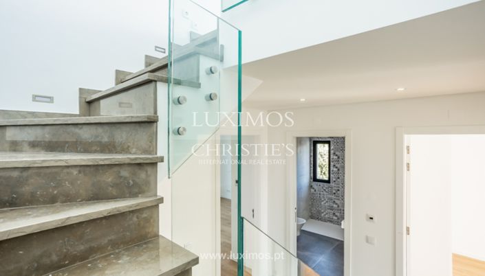 Image No.20-3 Bed Villa for sale