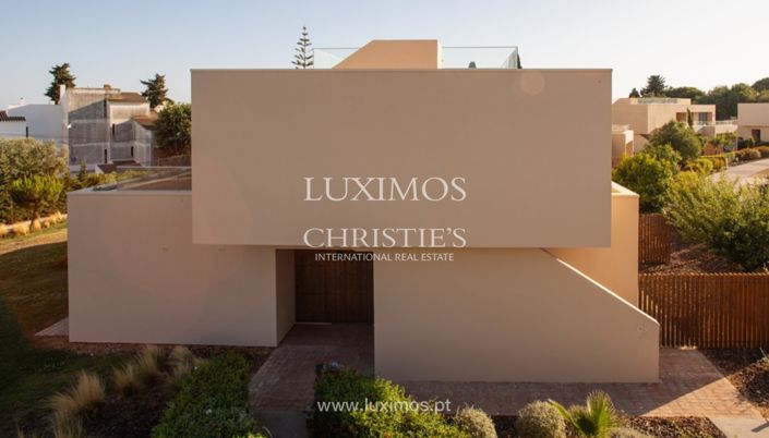 Image No.12-3 Bed Villa for sale