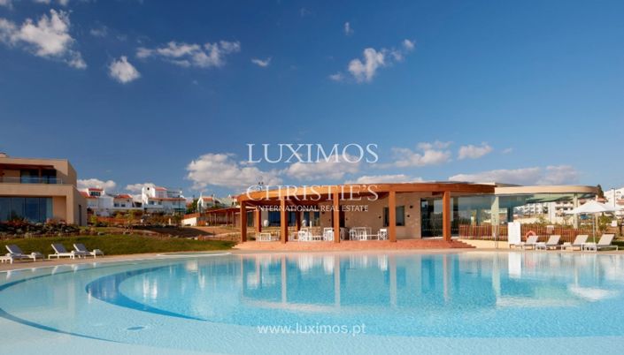 Image No.28-3 Bed Apartment for sale