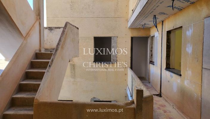 Image No.3-Commercial de 30 chambres à vendre à Faro City