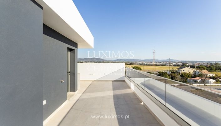 Image No.25-3 Bed Apartment for sale