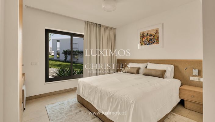 Image No.10-3 Bed Apartment for sale