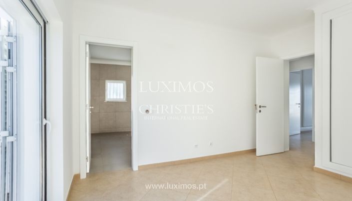 Image No.9-4 Bed Villa for sale