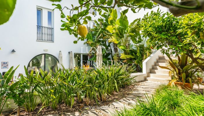 Image No.9-10 Bed Villa for sale