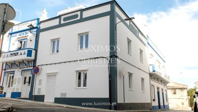 1 - Lagoa, Villa