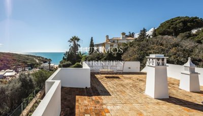 1 - Lagoa, Villa