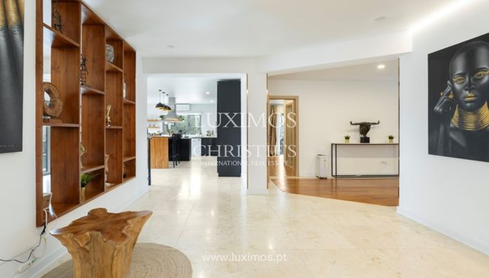 Image No.5-6 Bed Villa for sale