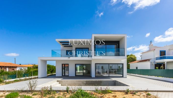 Image No.26-3 Bed Villa for sale