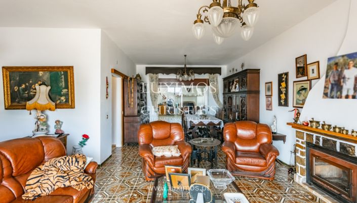 Image No.7-10 Bed Villa for sale