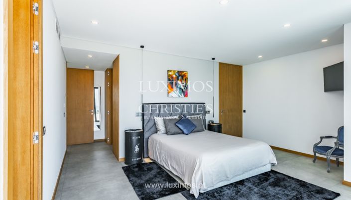 Image No.12-5 Bed Villa for sale