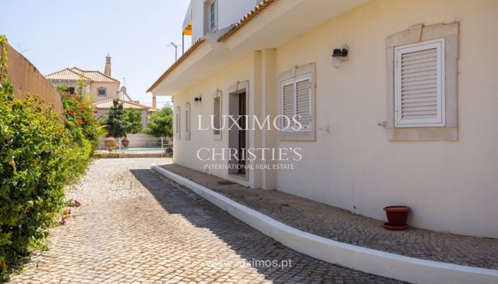 Image No.14-4 Bed Villa for sale