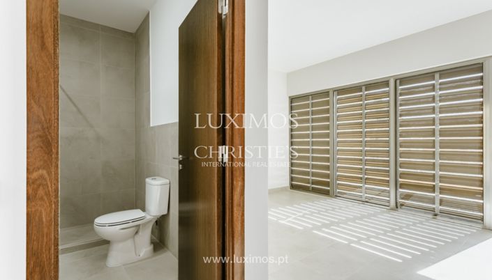 Image No.17-4 Bed Villa for sale