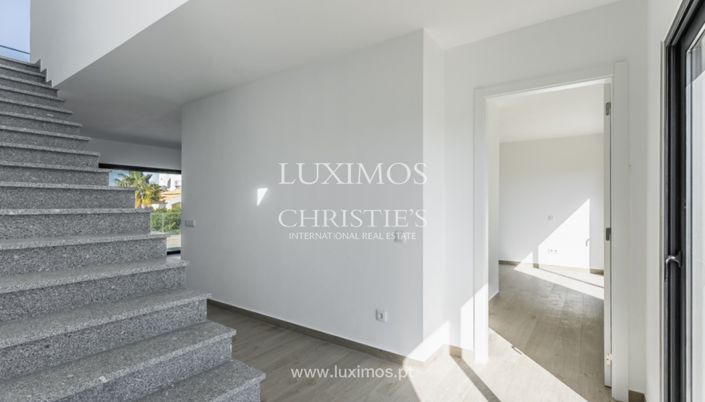 Image No.12-4 Bed Villa for sale