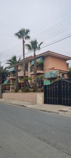 Image No.2-4 Bed Villa for sale