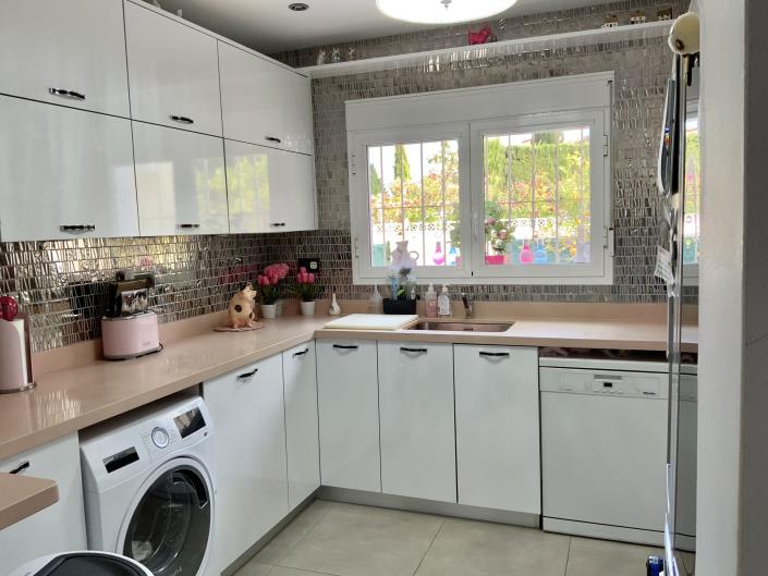 Image No.7-4 Bed Villa / Detached for sale