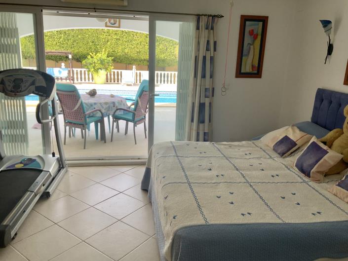 Image No.22-4 Bed Villa / Detached for sale